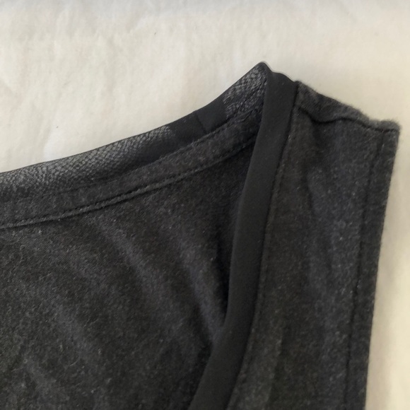 Banana Republic women’s tank top - Picture 5 of 7